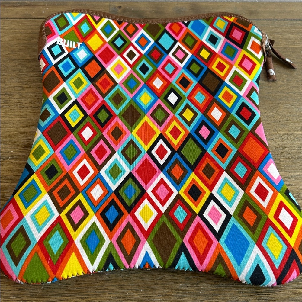 Multicolor Built New York Neoprene Laptop 12-13” Sleeve. Geometric Design. - Picture 4 of 8